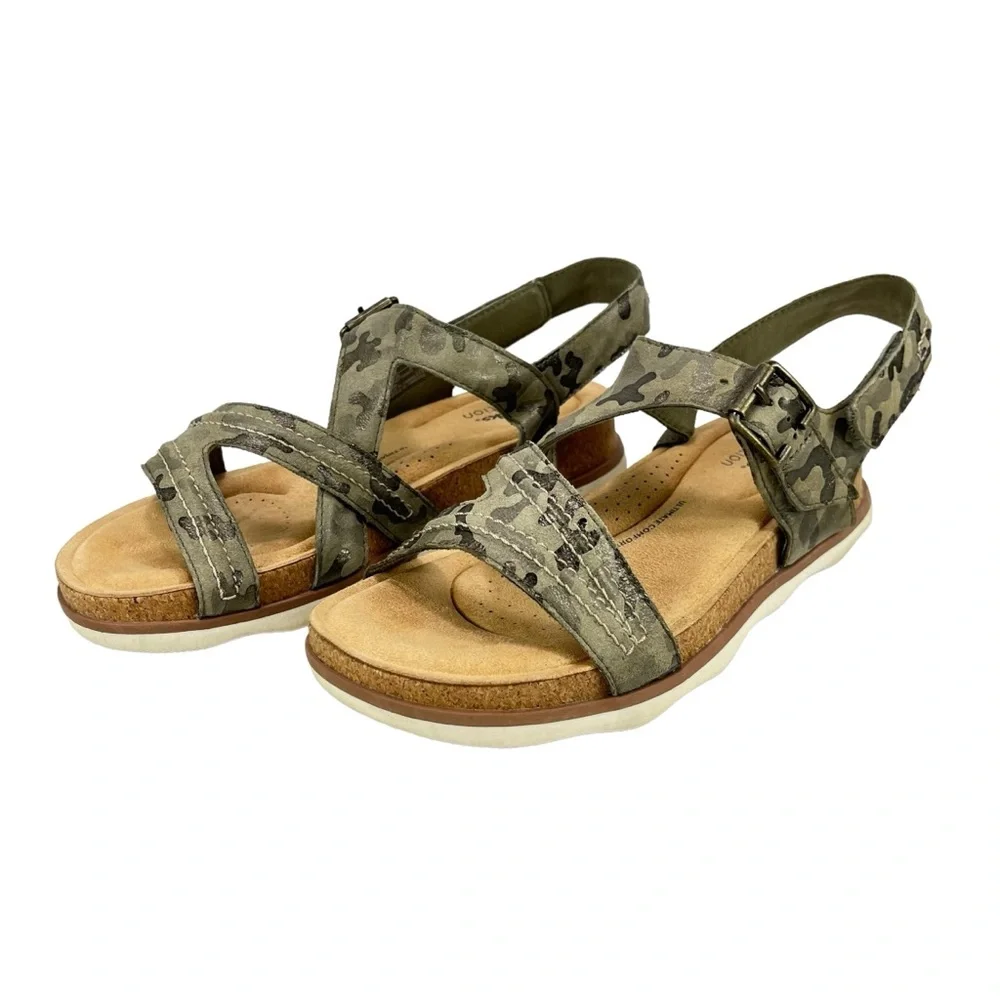Clarks Women 7.5M Brynn Step Olive Camo‎ Leather Ultimate Comfort Sandals Shoes - Picture 4 of 12